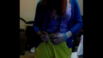 Кызыл чачтуу Light Fairy тарабынан мастурбация видеосун жабуу